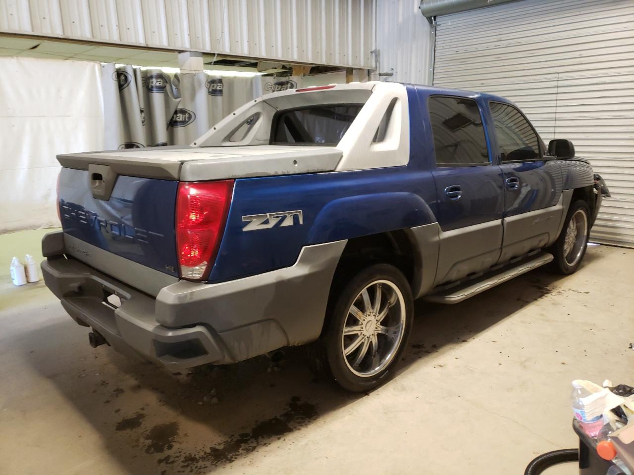 Photo 4 from auction – 2002 CHEVROLET AVALANCHE with VIN 3GNEK13TX2G304292