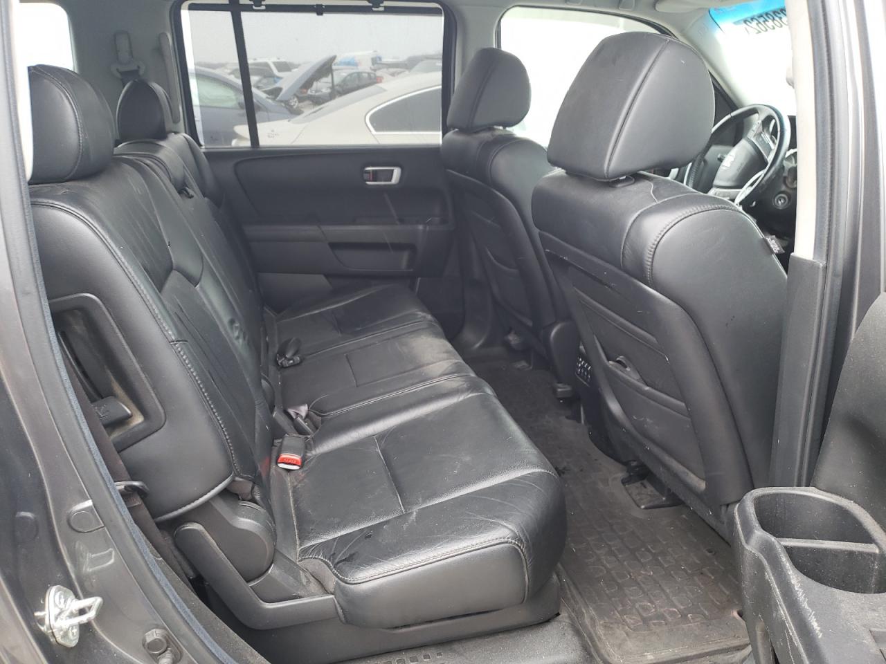Photo 6 from auction – 2011 HONDA PILOT TOUR with VIN 5FNYF4H91BB086063