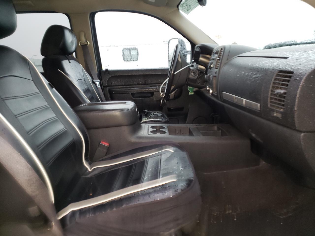 Photo 5 from auction – 2011 CHEVROLET SILVERADO with VIN 1GC1KXC8XBF179950