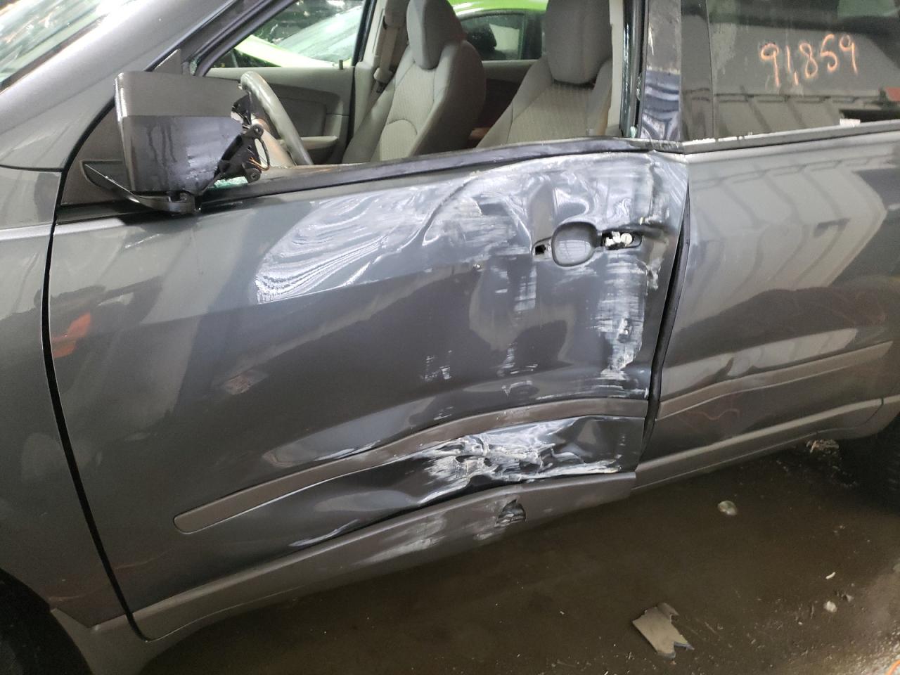Photo 10 from auction – 2011 CHEVROLET TRAVERSE L with VIN 1GNKVFED4BJ356593