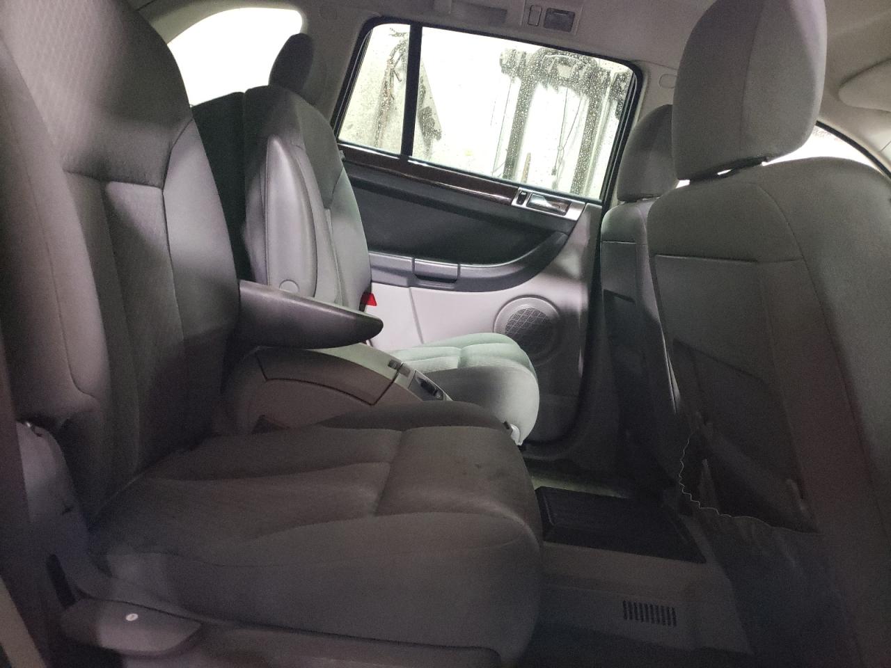 Photo 6 from auction – 2007 CHRYSLER PACIFICA T with VIN 2A8GM68X17R244000