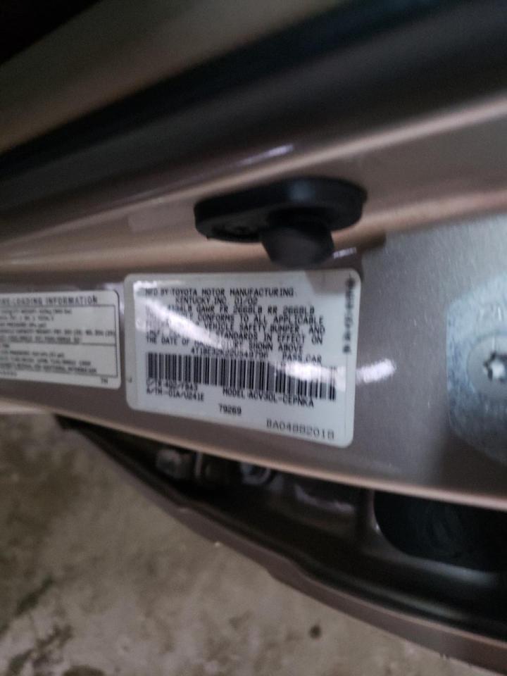 Photo 10 from auction – 2002 TOYOTA CAMRY LE with VIN 4T1BE32K22U549796