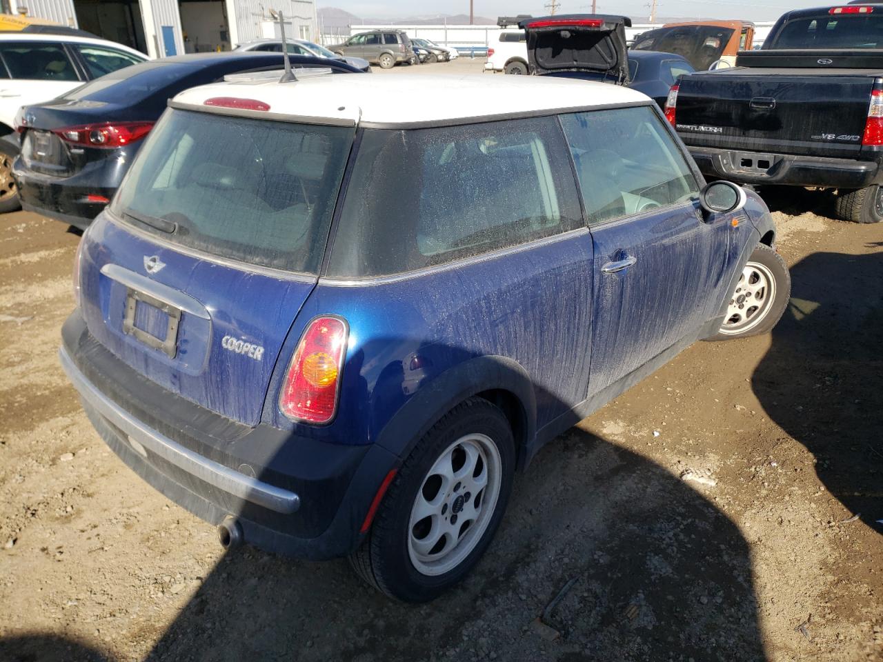 Photo 4 from auction – 2002 MINI COOPER with VIN WMWRC33432TC30177