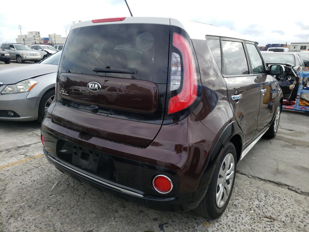 Photo 4 from auction – 2017 KIA SOUL + with VIN KNDJP3A5XH7470308