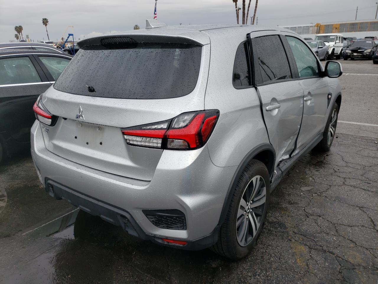 Photo 4 from auction – 2020 MITSUBISHI OUTLANDER with VIN JA4AP3AUXLU016099