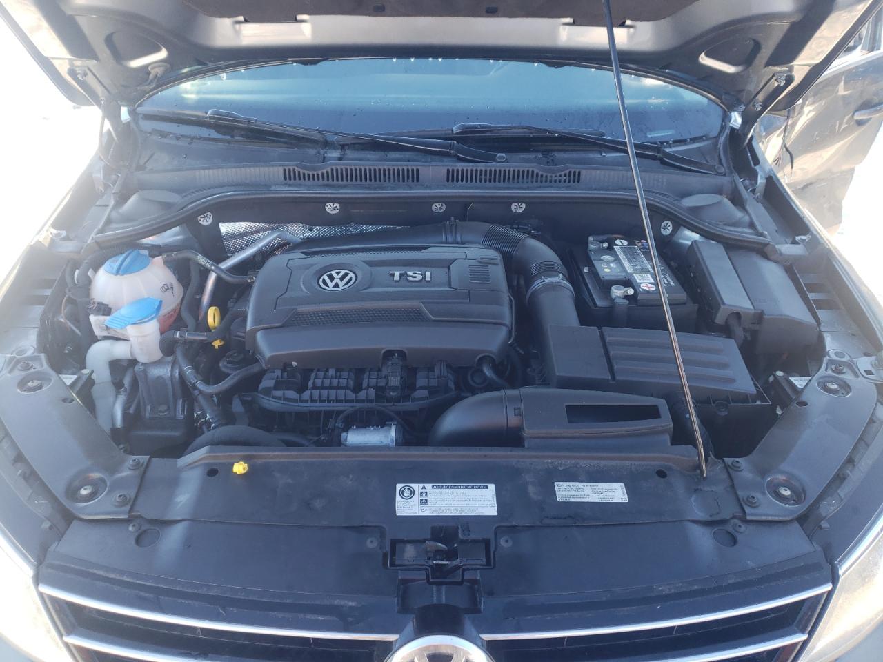 Photo 7 from auction – 2017 VOLKSWAGEN JETTA SEL with VIN 3VWL17AJ9HM415107