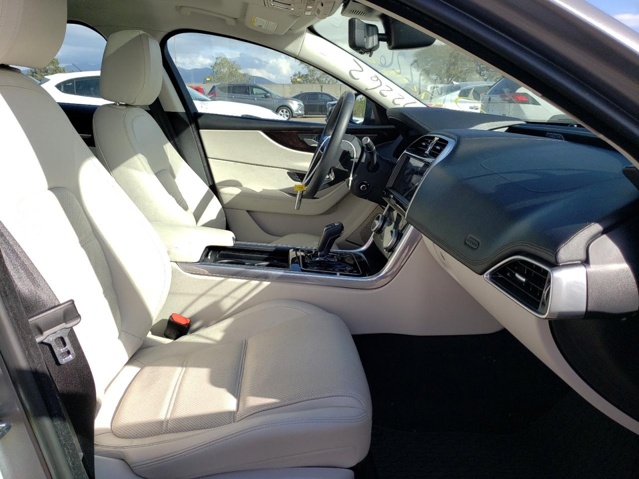 Photo 5 from auction – 2020 JAGUAR XE S with VIN SAJAJ4FX4LCP62801