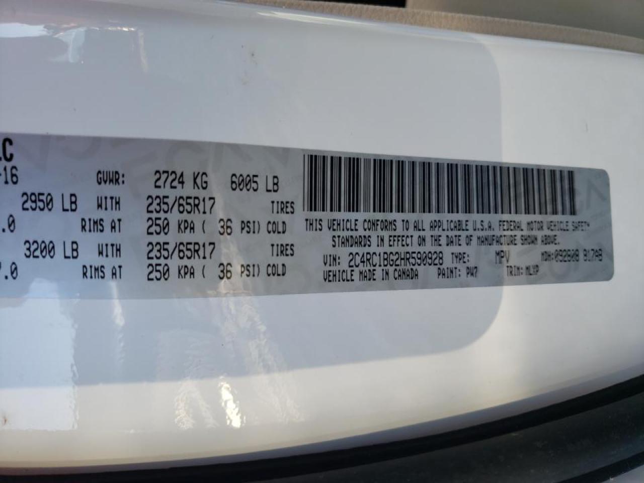 Photo 10 from auction – 2017 CHRYSLER PACIFICA T with VIN 2C4RC1BG2HR590928
