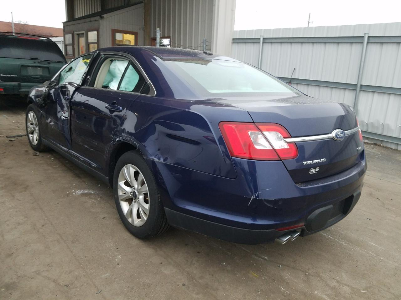 Photo 3 from auction – 2011 FORD TAURUS SEL with VIN 1FAHP2EWXBG152598