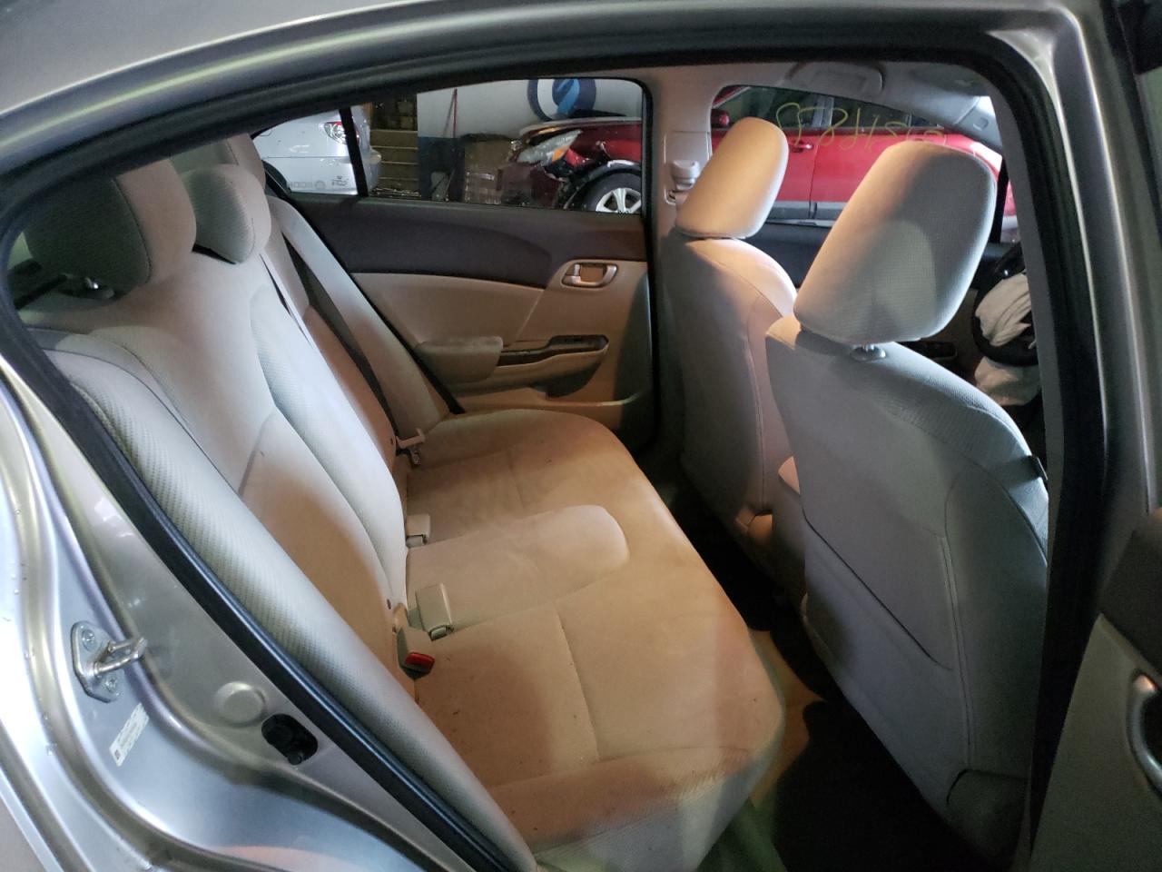 Photo 6 from auction – 2012 HONDA CIVIC LX with VIN 2HGFB2F52CH336334