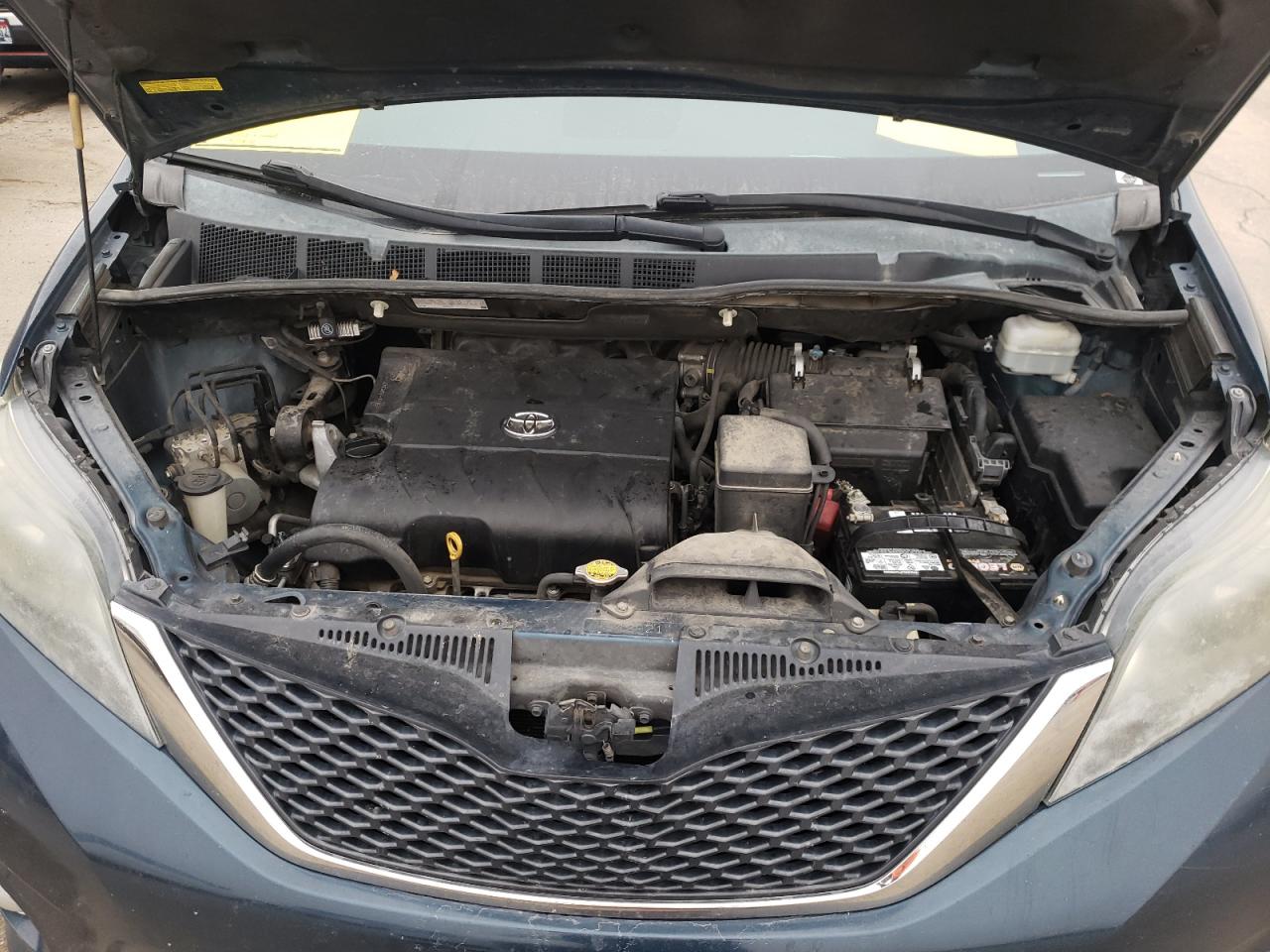 Photo 7 from auction – 2011 TOYOTA SIENNA SPO with VIN 5TDXK3DC0BS030310