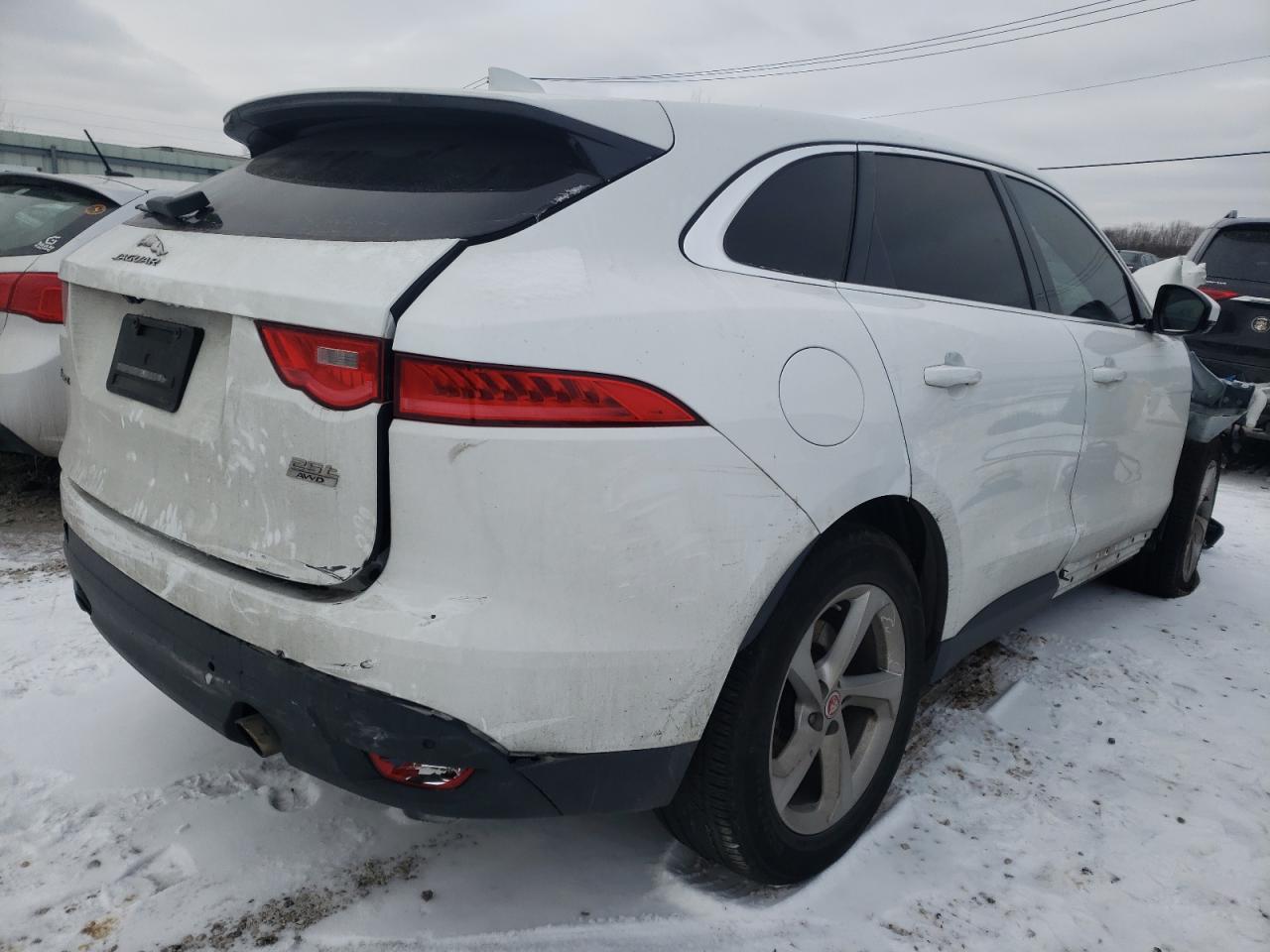 Photo 4 from auction – 2019 JAGUAR F-PACE with VIN SADCS2FX2KA602228