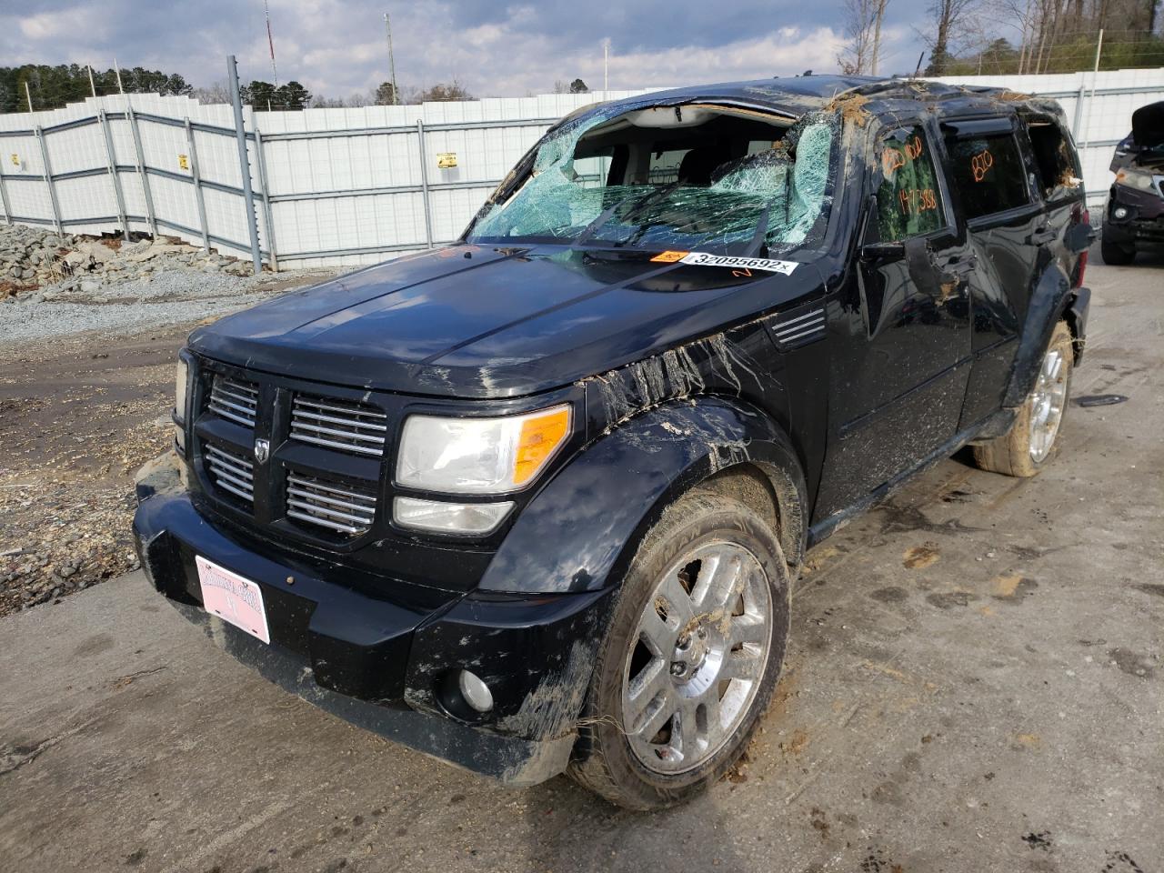 Photo 2 from auction – 2011 DODGE NITRO HEAT with VIN 1D4PU4GK2BW607148