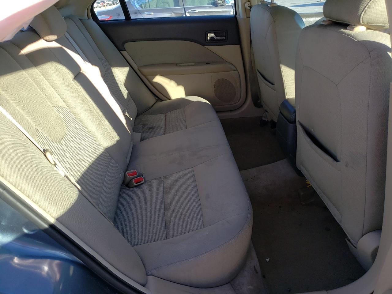 Photo 6 from auction – 2011 FORD FUSION SE with VIN 3FAHP0HA9BR261017