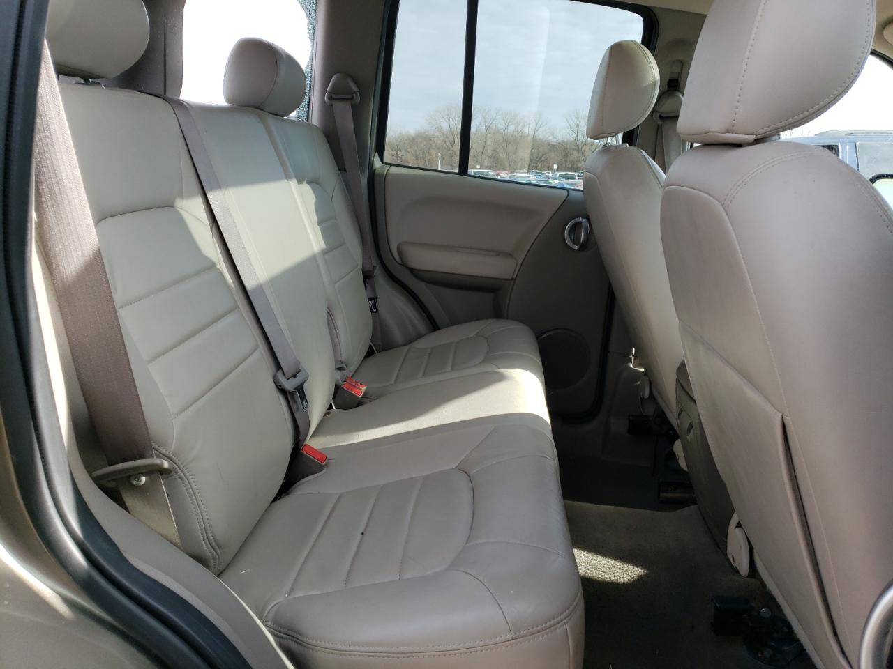 Photo 6 from auction – 2003 JEEP LIBERTY LI with VIN 1J4GL58K93W723429