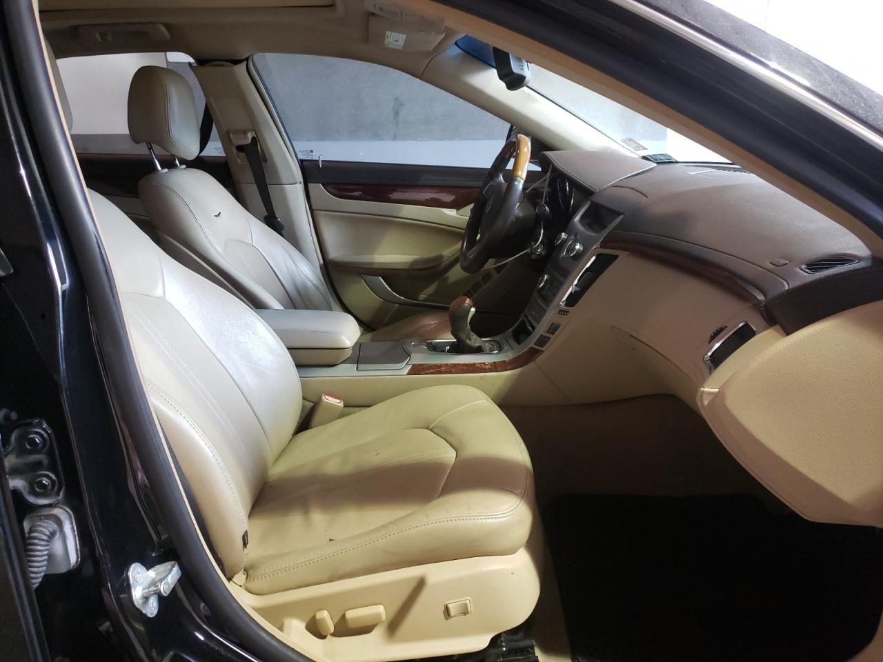 Photo 5 from auction – 2012 CADILLAC CTS LUXURY with VIN 1G6DE5E5XC0102420