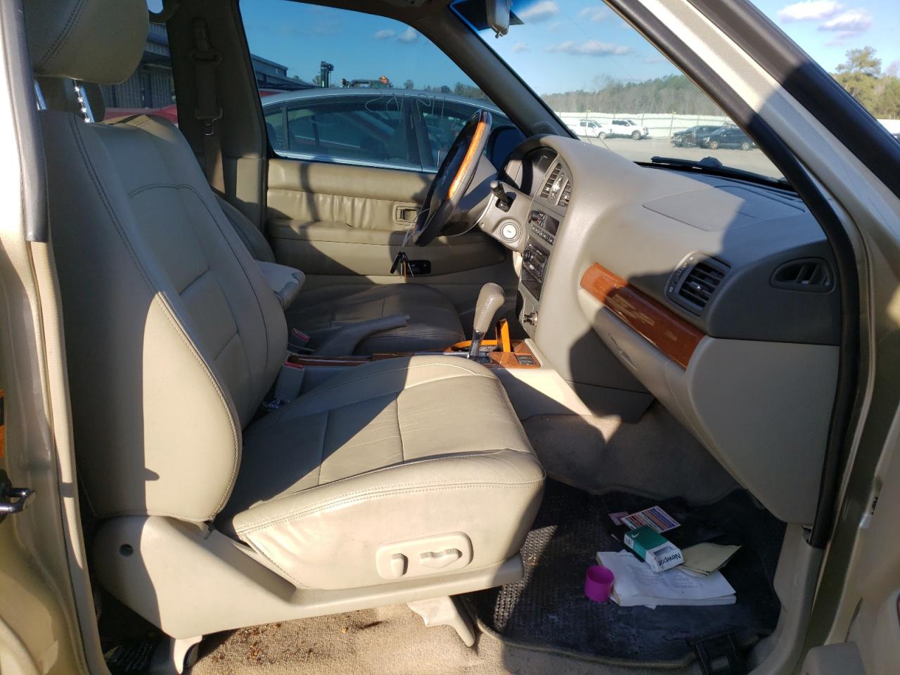 Photo 5 from auction – 2002 INFINITI QX4 with VIN JNRDR09X72W211610