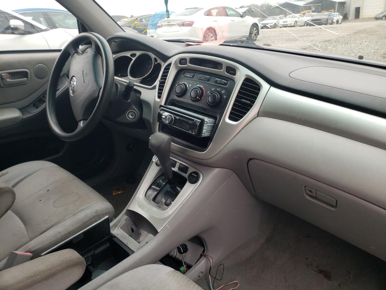 Photo 9 from auction – 2005 TOYOTA HIGHLANDER with VIN JTEDP21A250048179