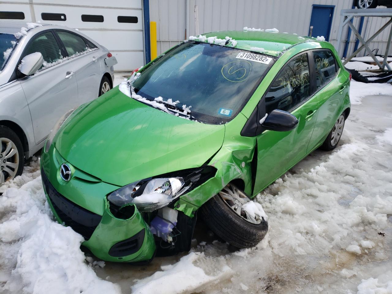 Photo 2 from auction – 2013 MAZDA MAZDA2 with VIN JM1DE1KZ4D0153622