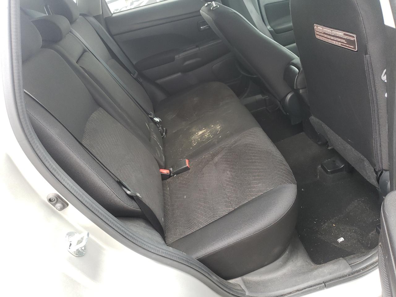 Foto 6 de la subasta – 2015 MITSUBISHI OUTLANDER con VIN 4A4AP4AU3FE021681
