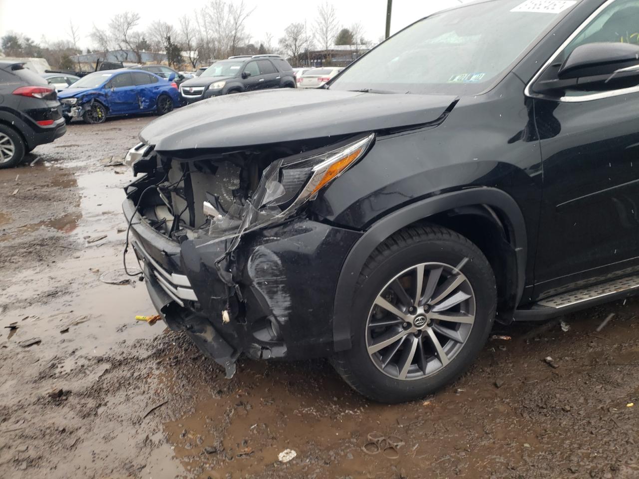 Photo 9 from auction – 2018 TOYOTA HIGHLANDER with VIN 5TDJZRFH0JS551202