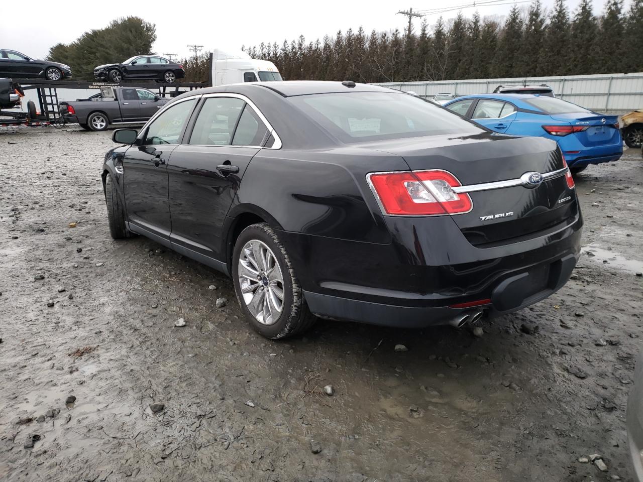 Foto 3 de la subasta – 2010 FORD TAURUS LIM con VIN 1FAHP2FW3AG134263