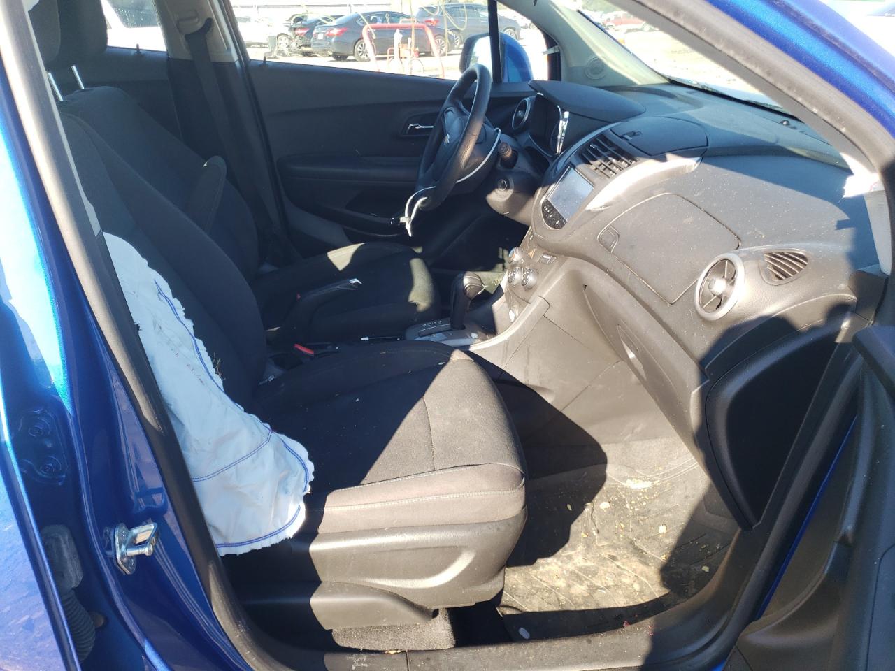 Photo 5 from auction – 2016 CHEVROLET TRAX LS with VIN KL7CJKSB2GB618291