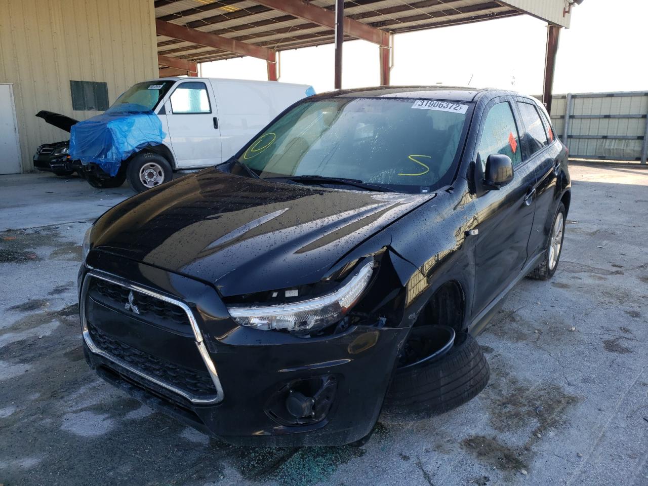 Photo 2 from auction – 2014 MITSUBISHI OUTLANDER with VIN 4A4AP3AU4EE008527