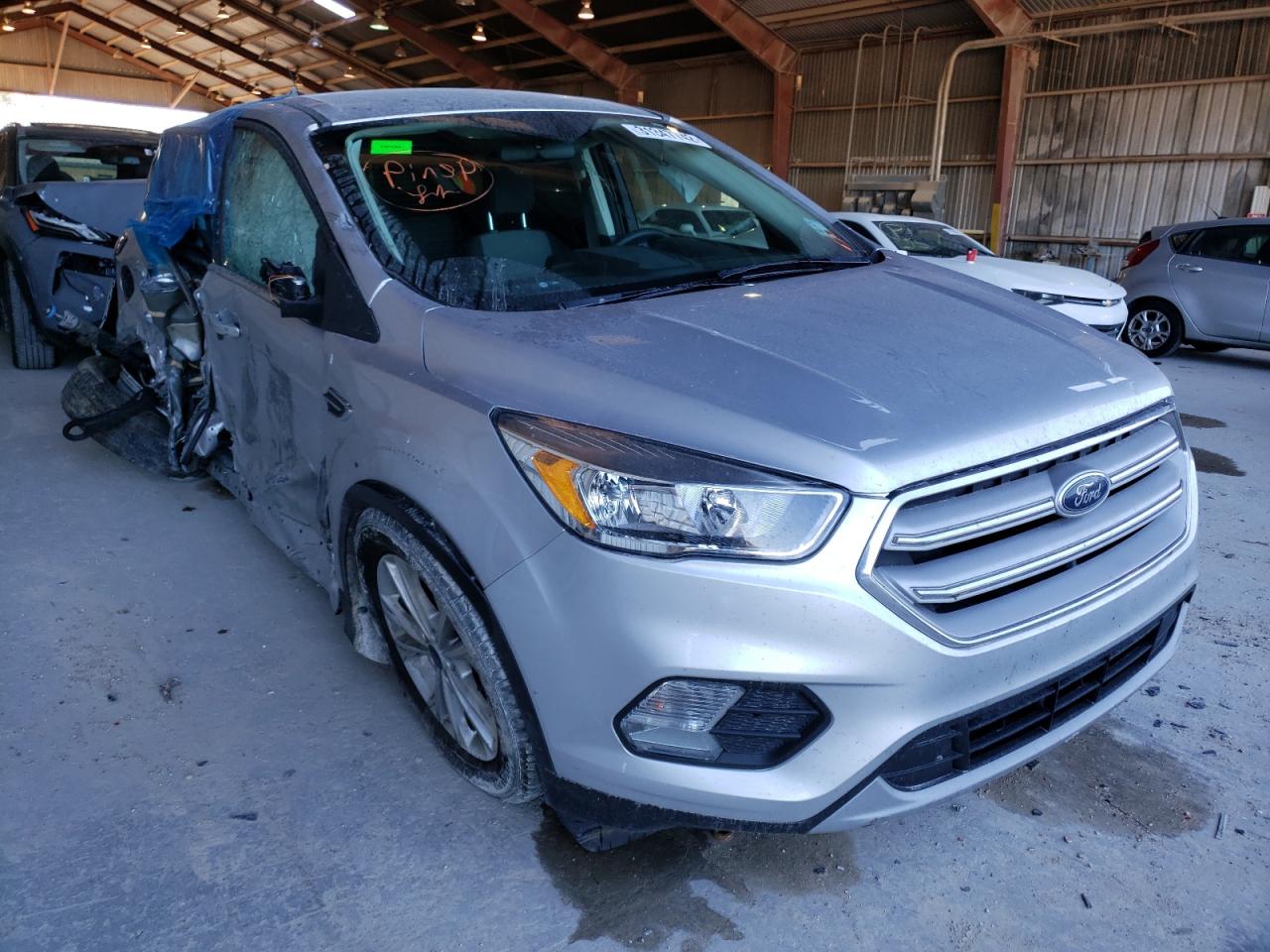 Photo 1 from auction – 2019 FORD ESCAPE SE with VIN 1FMCU0GD4KUB66877