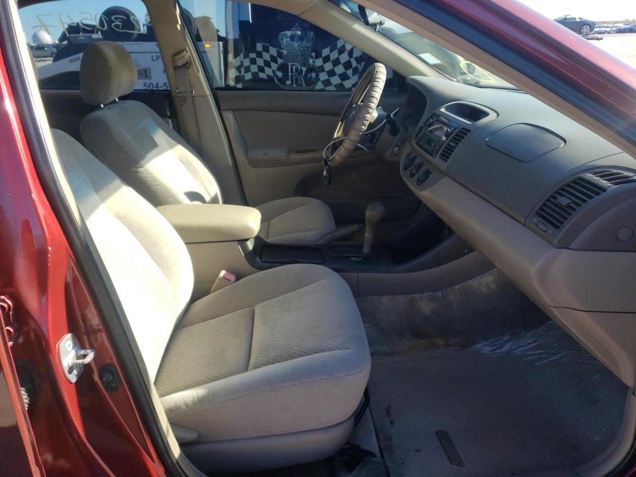 Photo 5 from auction – 2004 TOYOTA CAMRY with VIN 4T1BE32K84U280822