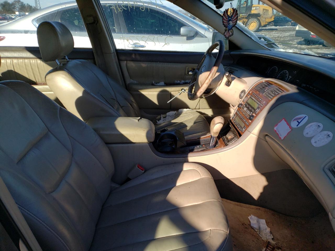 Photo 5 from auction – 2002 TOYOTA AVALON XL with VIN 4T1BF28BX2U204479