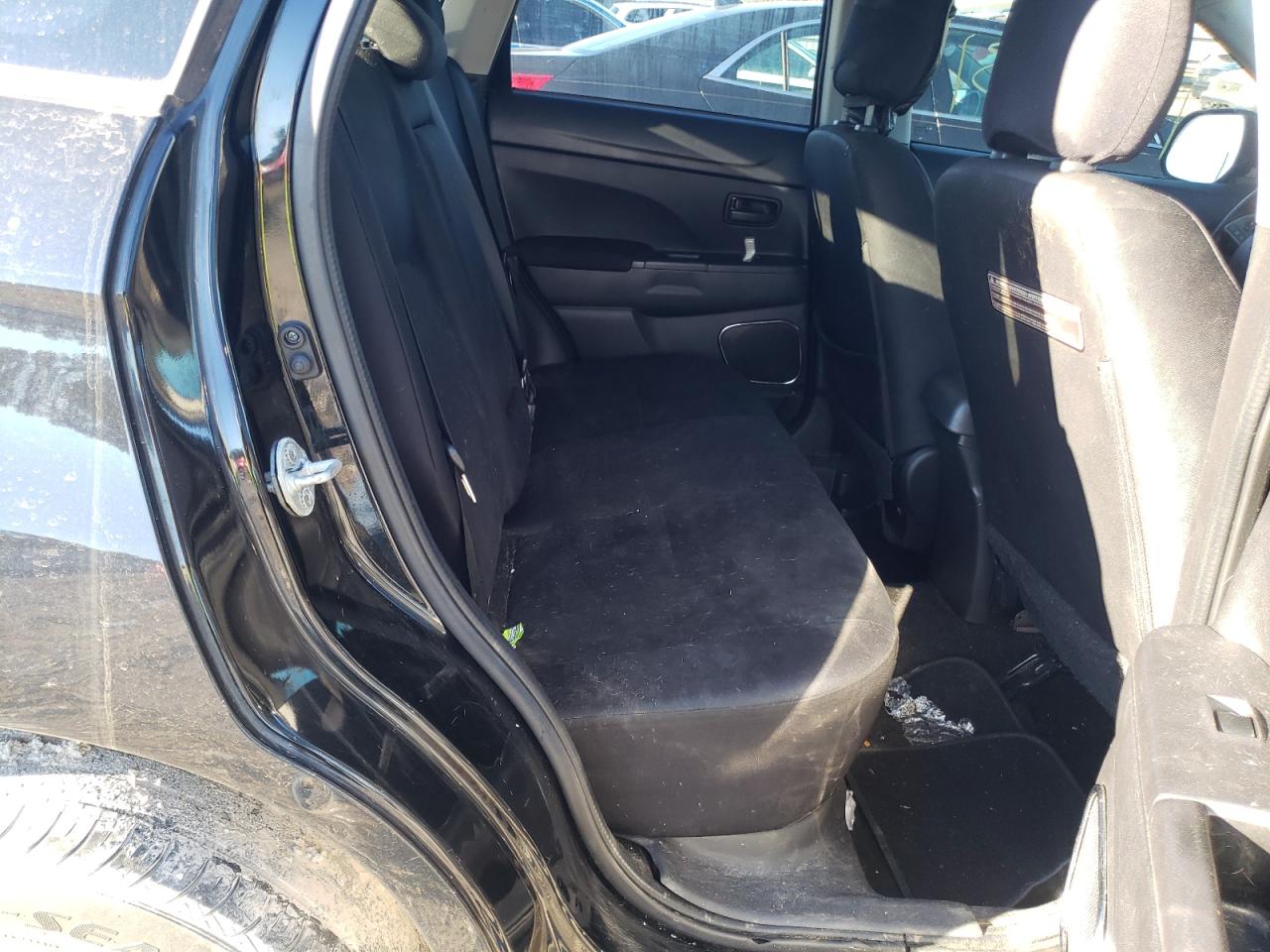 Photo 6 from auction – 2015 MITSUBISHI OUTLANDER with VIN 4A4AP3AU9FE008105