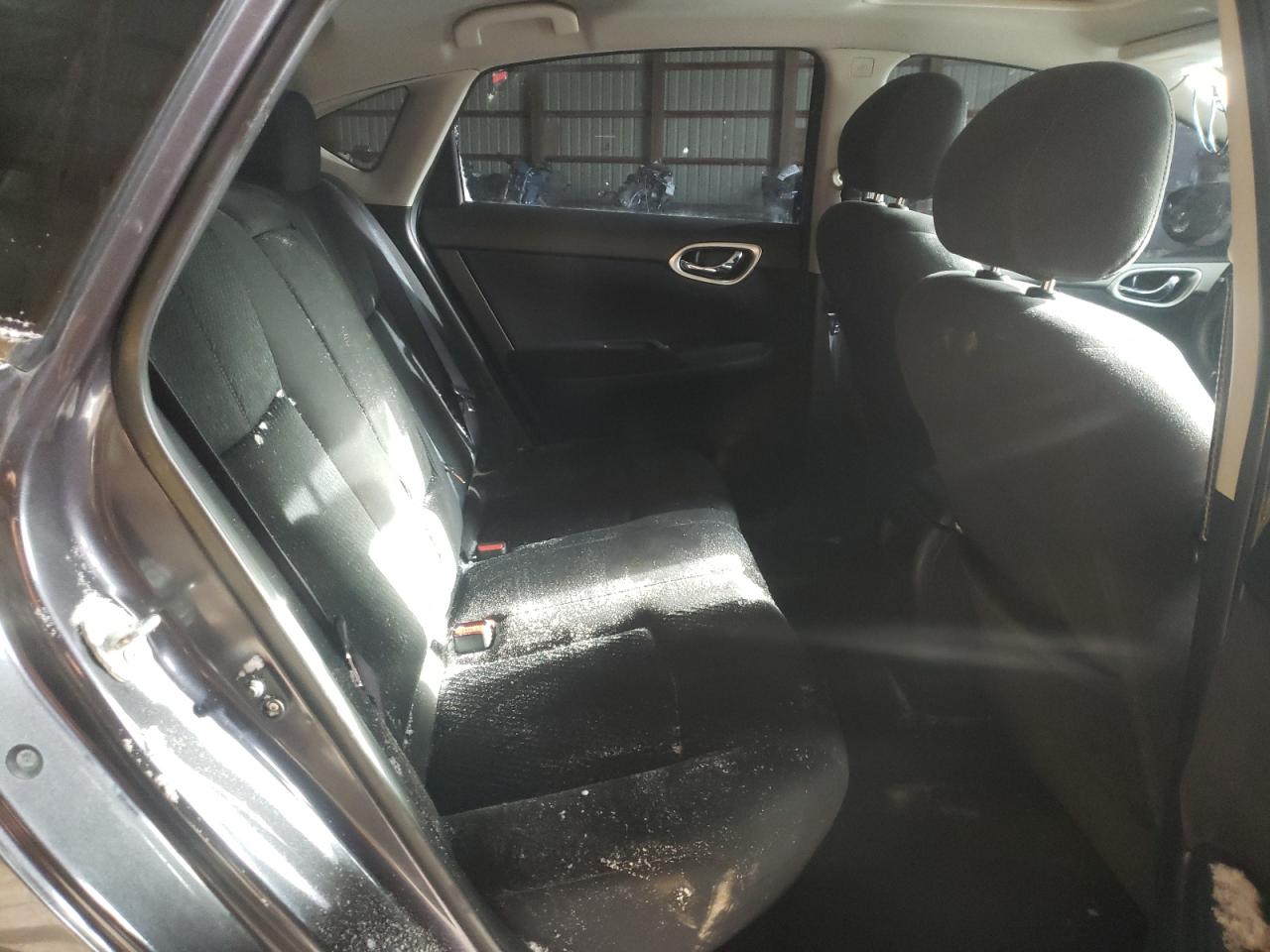 Photo 6 from auction – 2015 NISSAN SENTRA S with VIN 3N1AB7AP2FL638090
