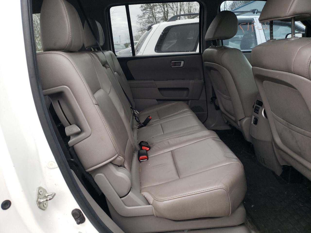 Photo 6 from auction – 2012 HONDA PILOT EXL with VIN 5FNYF3H5XCB010155