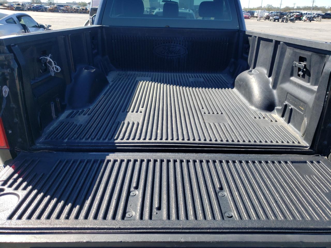 Photo 6 from auction – 2016 FORD F150 with VIN 1FTMF1C82GKG03473