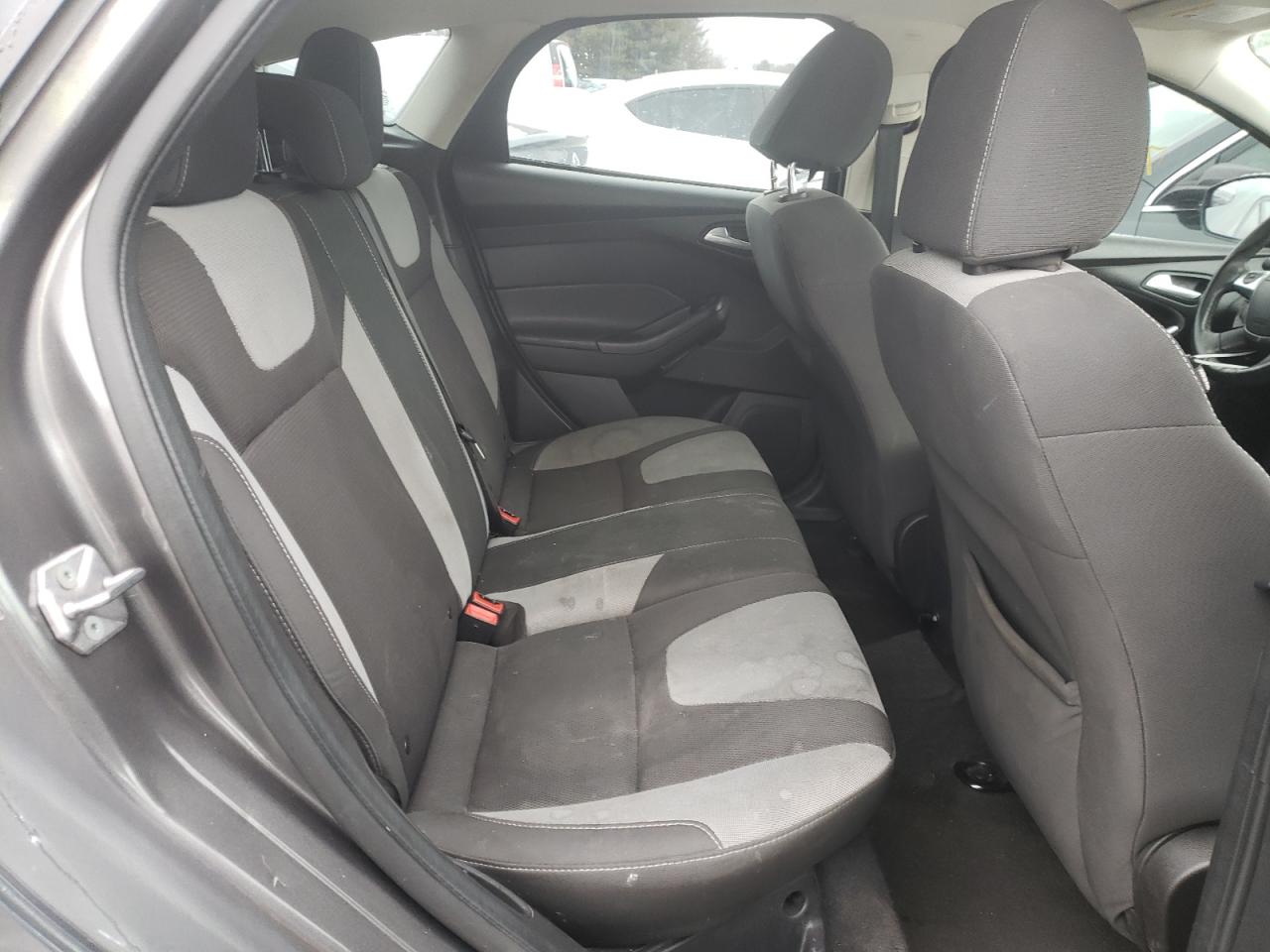 Photo 6 from auction – 2012 FORD FOCUS SE with VIN 1FAHP3K28CL399411