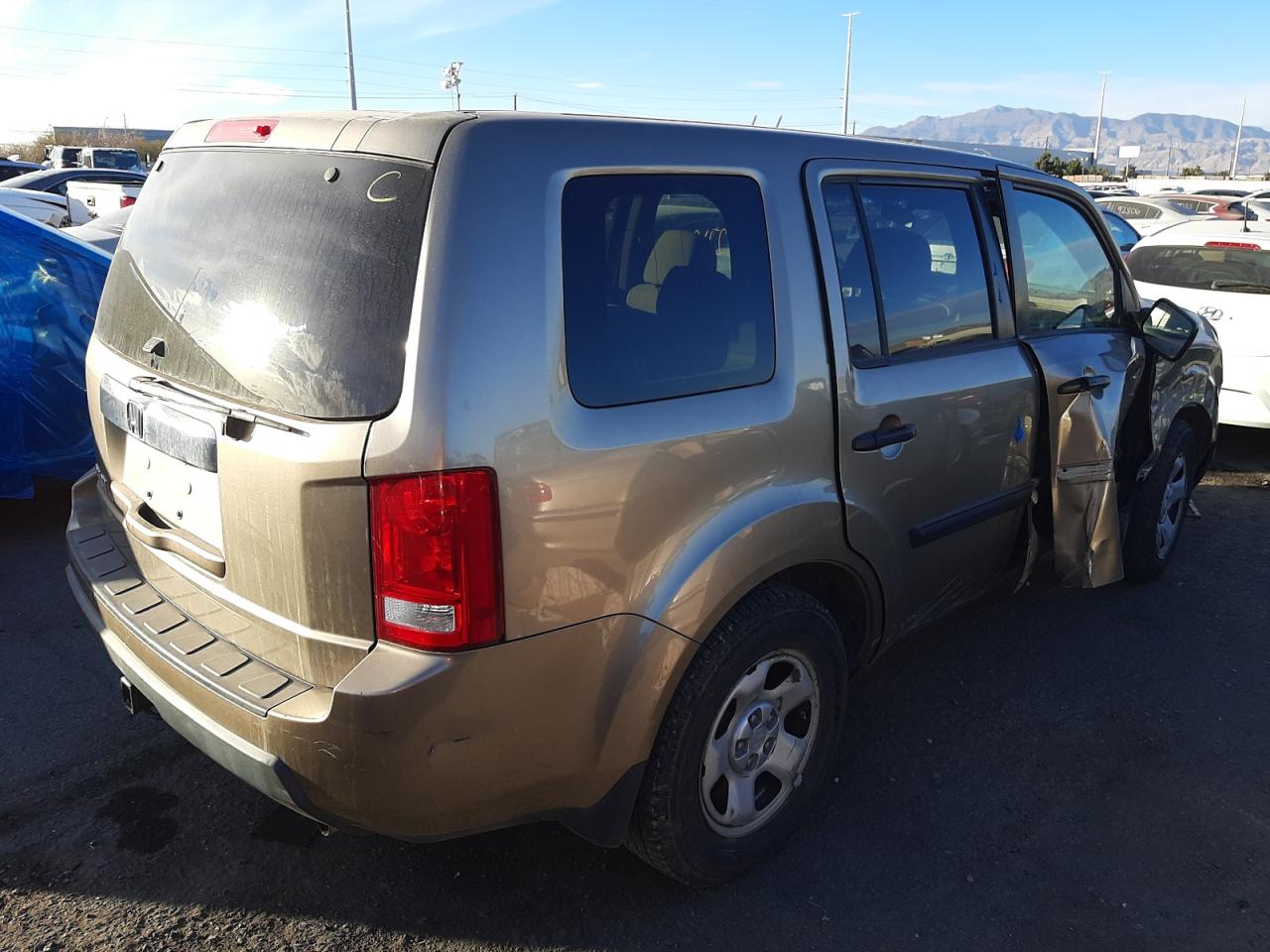 Photo 4 from auction – 2009 HONDA PILOT LX with VIN 5FNYF38259B026603