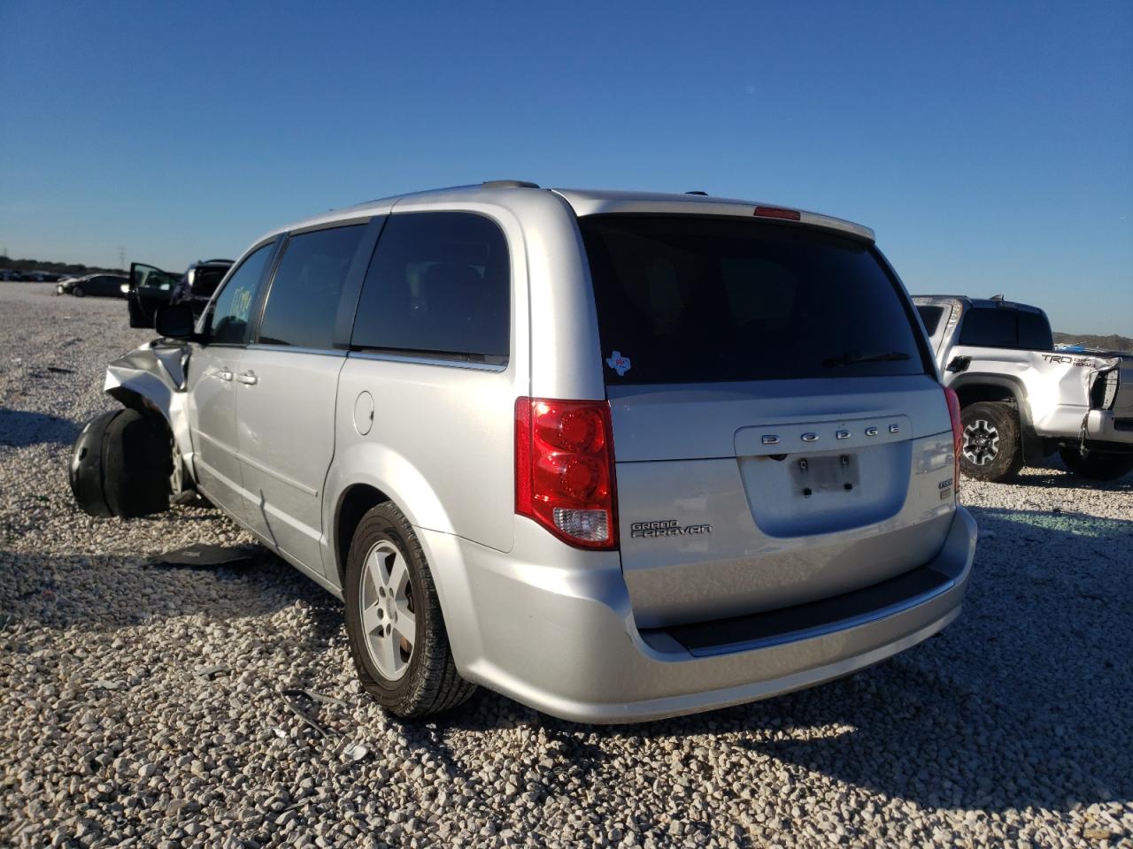 Photo 3 from auction – 2011 DODGE GRAND CARA with VIN 2D4RN5DG7BR748821