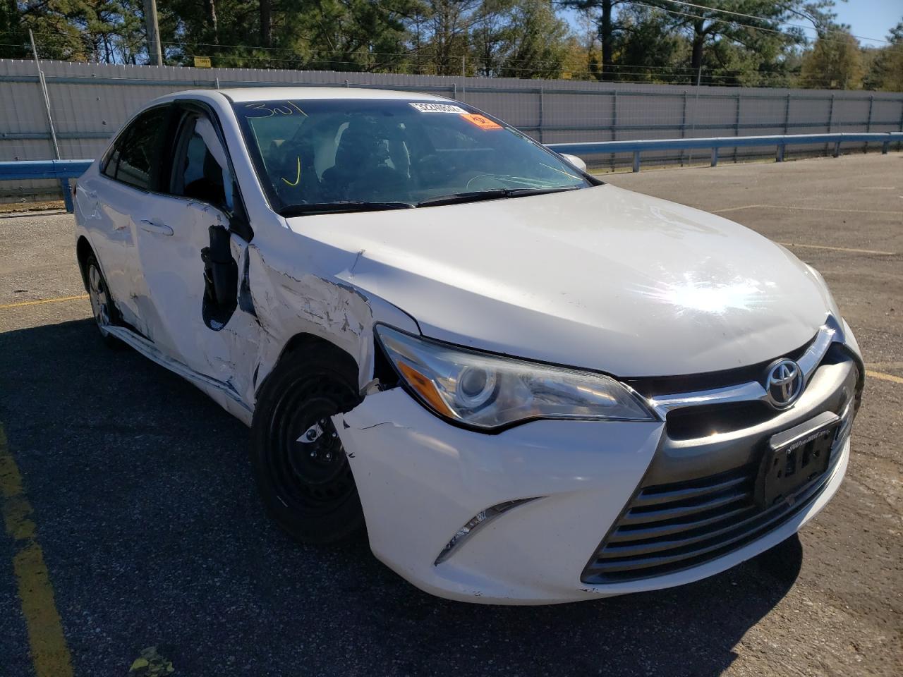 TOYOTA CAMRY LE 2016 with VIN 4T1BF1FK6GU166463 - Photo from auction