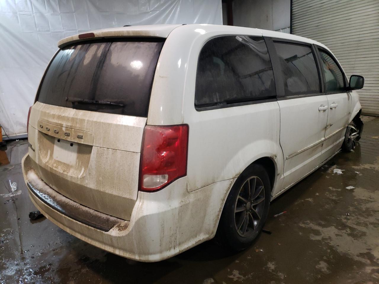 Photo 4 from auction – 2016 DODGE GRAND CARA with VIN 2C4RDGBG2GR322511