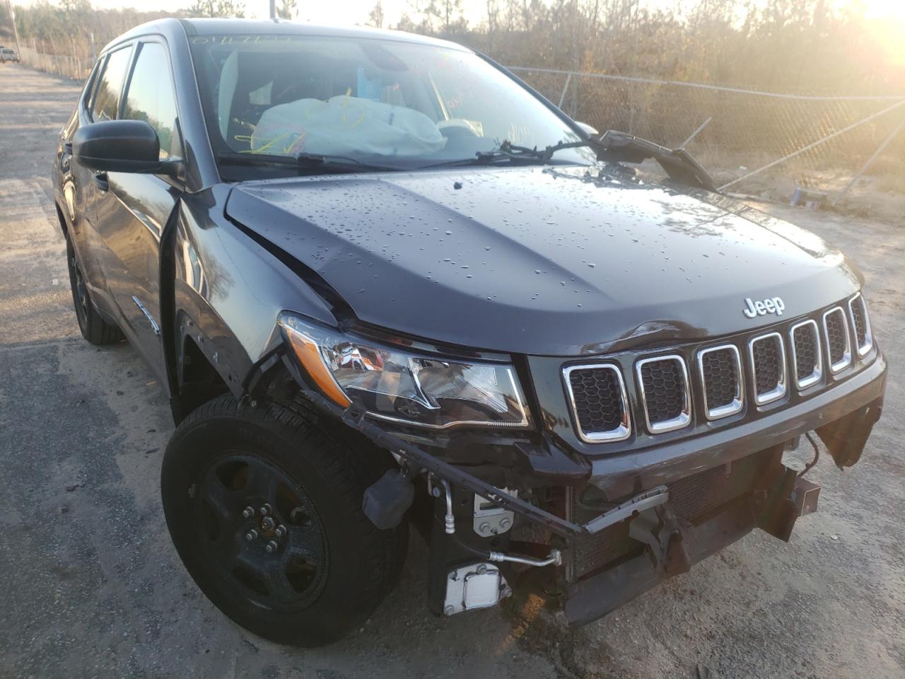 JEEP COMPASS SP 2017 with VIN 3C4NJCABXHT697504 - Photo from auction