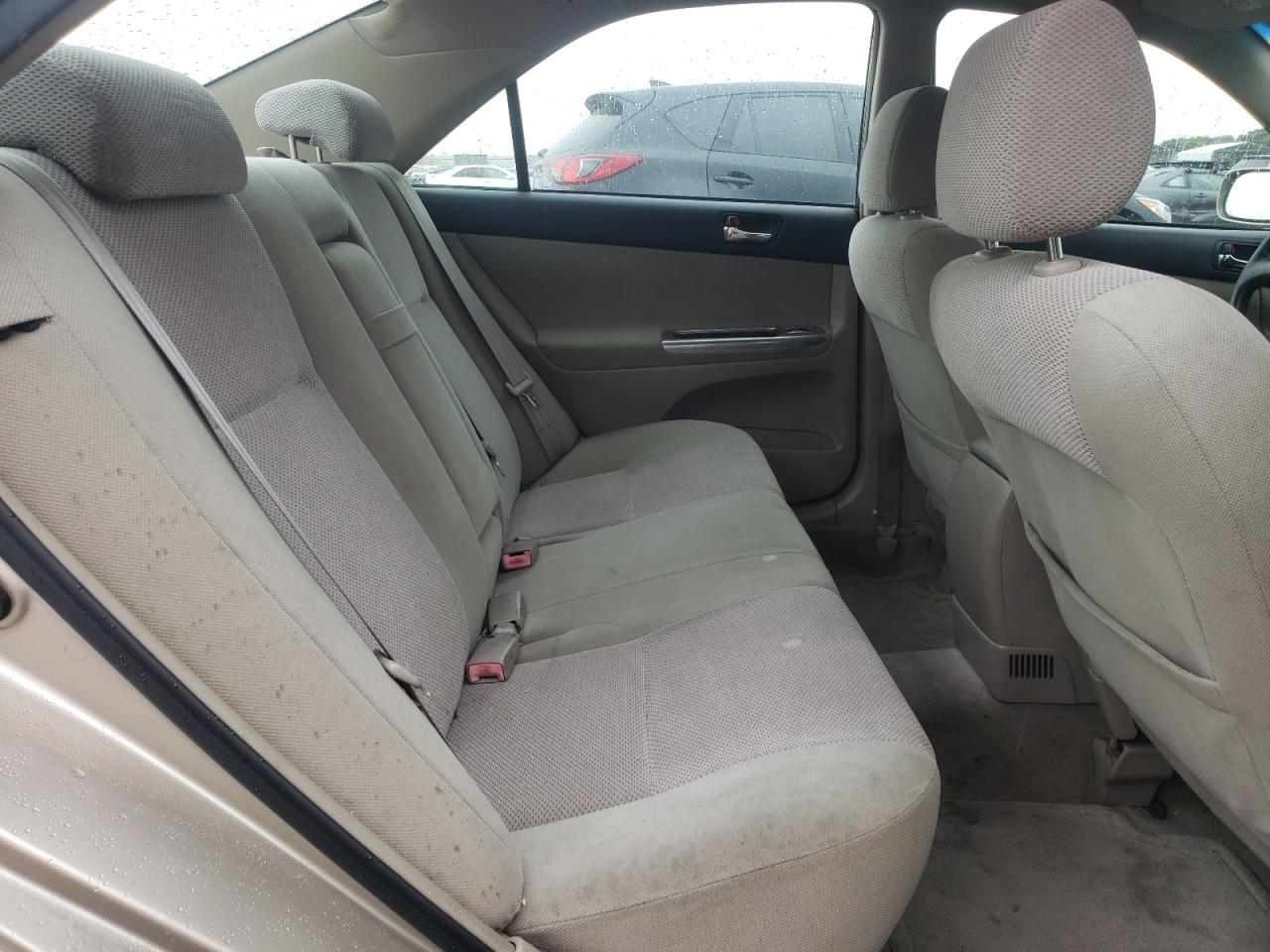 Photo 6 from auction – 2002 TOYOTA CAMRY LE with VIN JTDBE32K120034977