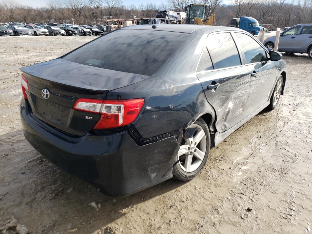 Photo 4 from auction – 2012 TOYOTA CAMRY BASE with VIN 4T1BF1FK4CU572140