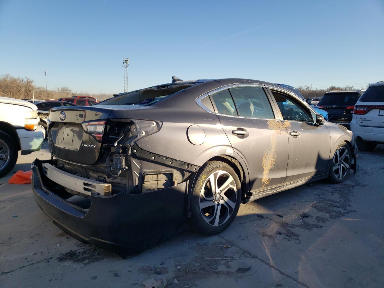 Photo 4 from auction – 2020 SUBARU LEGACY LIM with VIN 4S3BWAN62L3012292