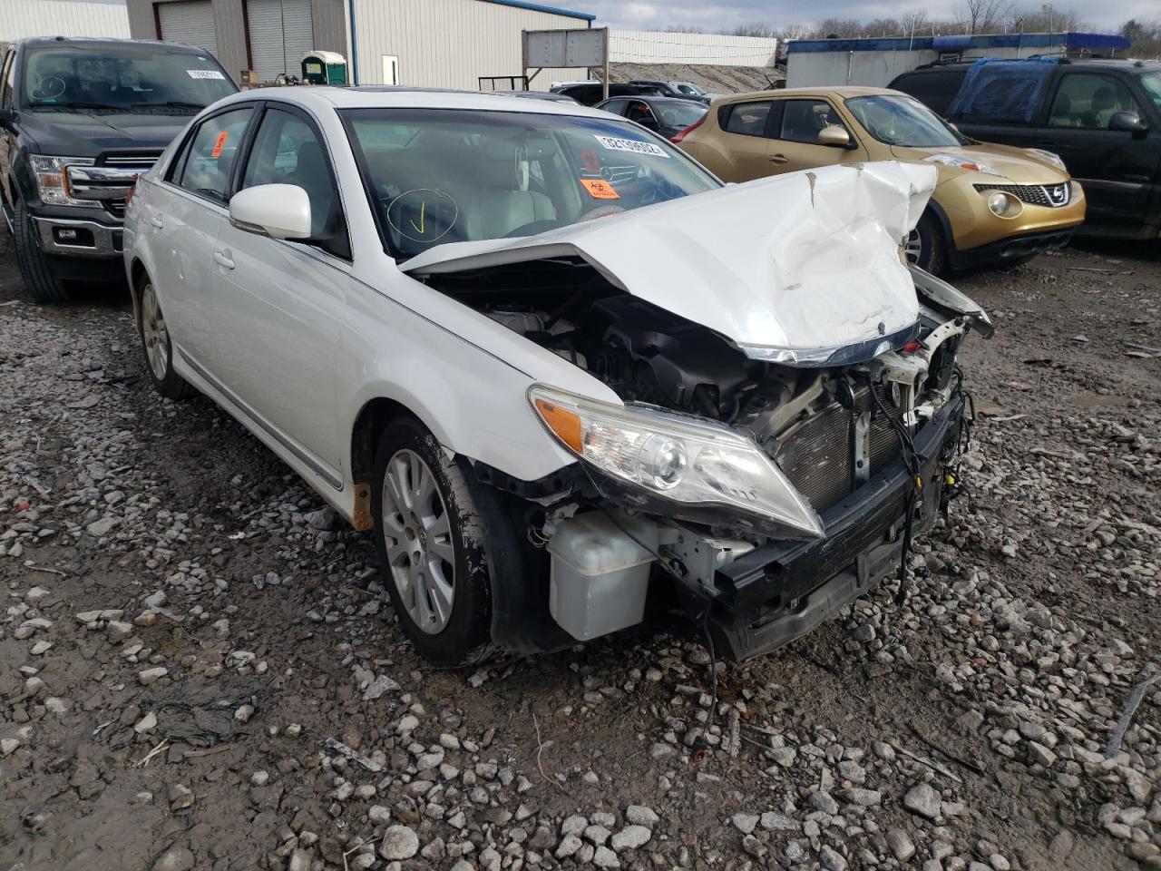 TOYOTA AVALON BAS 2011 with VIN 4T1BK3DB3BU437238 - Photo from auction