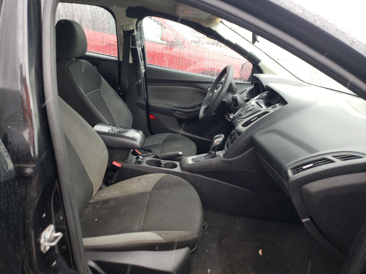 Photo 5 from auction – 2014 FORD FOCUS SE with VIN 1FADP3K2XEL282446
