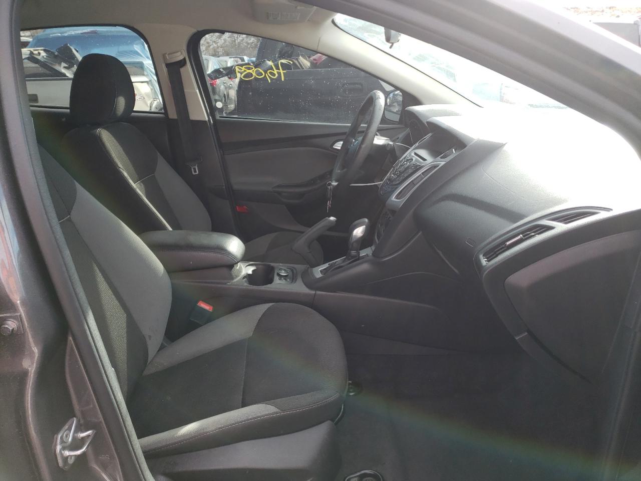 Photo 5 from auction – 2014 FORD FOCUS SE with VIN 1FADP3F24EL390782