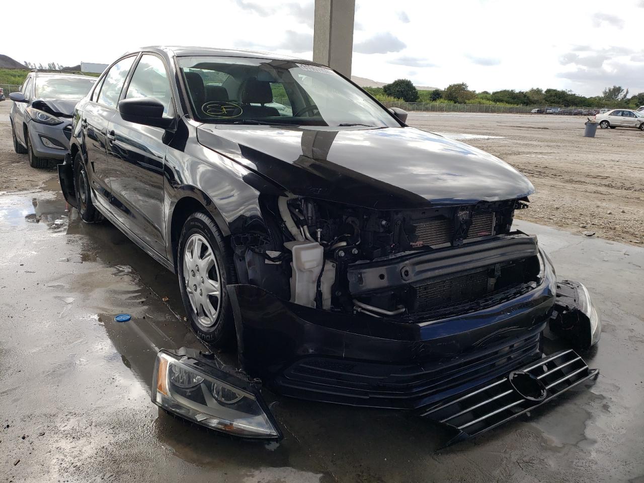 VOLKSWAGEN JETTA BASE 2015 with VIN 3VW2K7AJ3FM269499 - Photo from auction