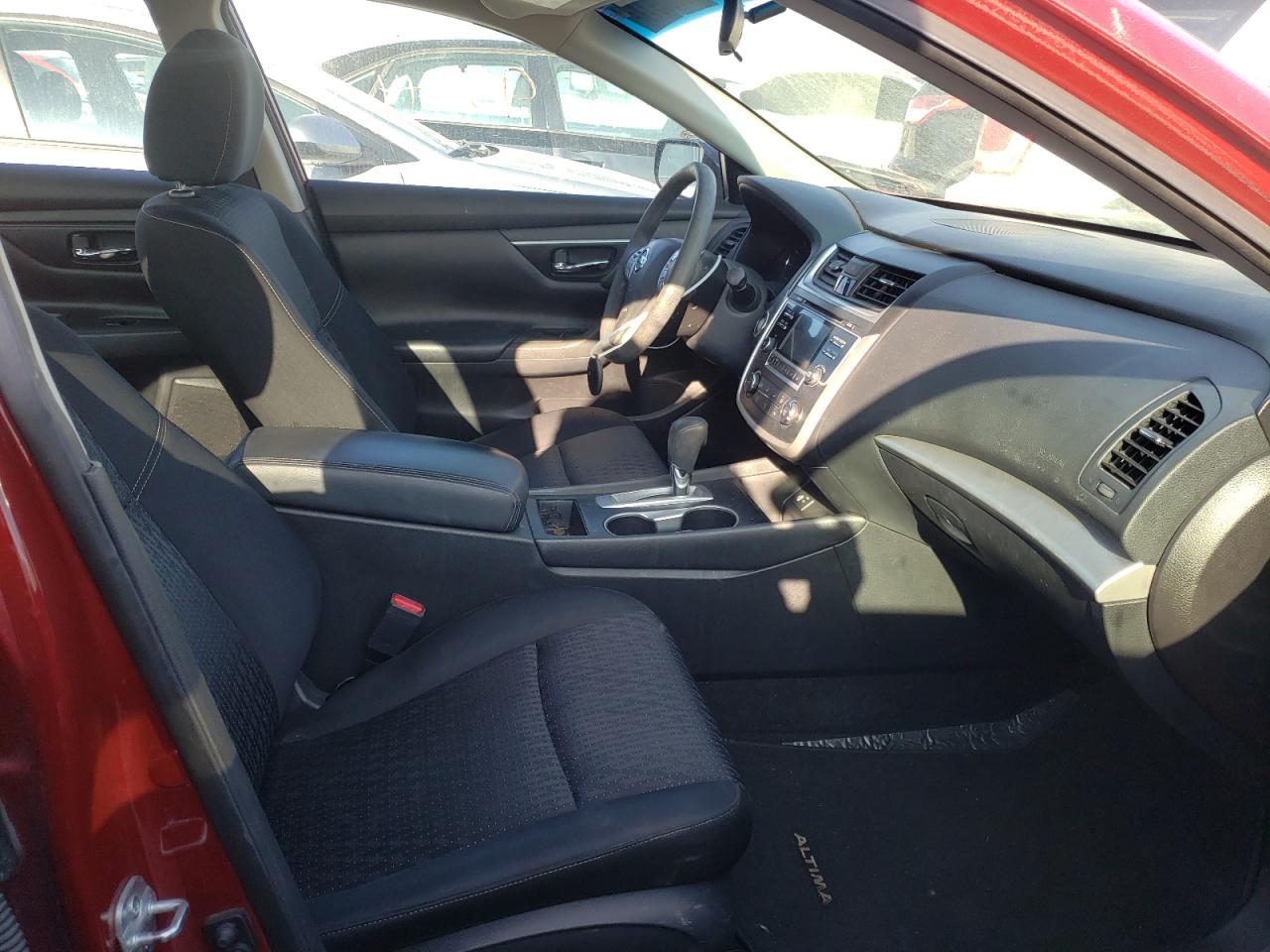 Photo 5 from auction – 2016 NISSAN ALTIMA 2.5 with VIN 1N4AL3AP9GN307484