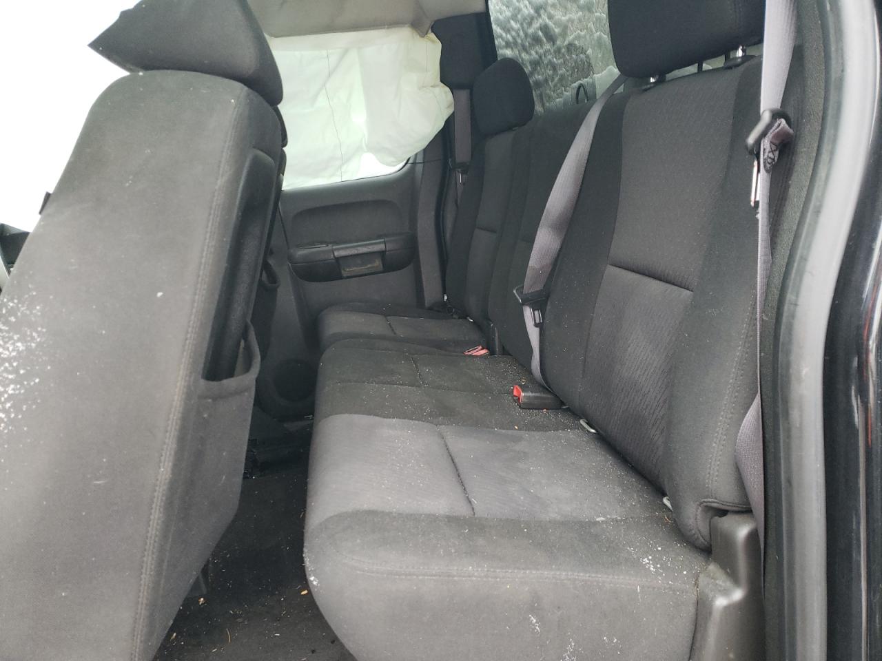Photo 6 from auction – 2011 CHEVROLET SILVERADO with VIN 1GCRCSE00BZ213998